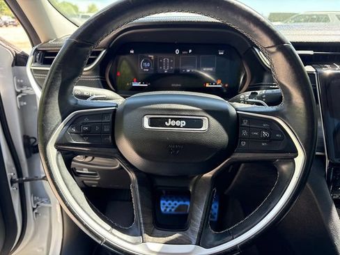 Used 2021 Jeep Grand Cherokee L Limited w/ Luxury Tech Group II AWD/4WD image 32