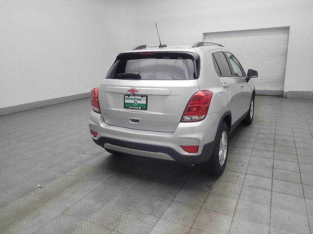 Used 2022 Chevrolet Trax LT w/ LT Convenience Package FWD image 9