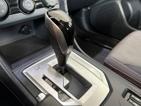 Used 2019 Subaru Crosstrek 2.0i Premium AWD/4WD image 19