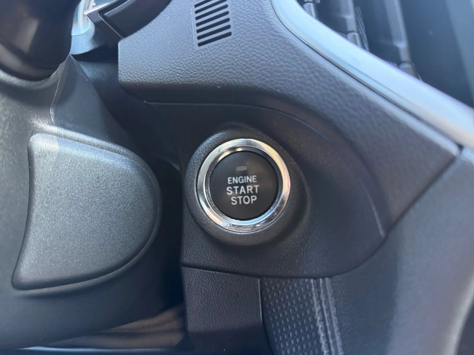Used 2021 Subaru Forester Premium AWD/4WD image 28