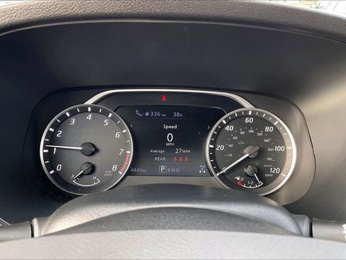 Certified 2024 Nissan Frontier SV w/ Hardbody Edition image 22