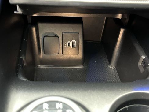 Used 2025 Ford Explorer ST AWD/4WD image 28