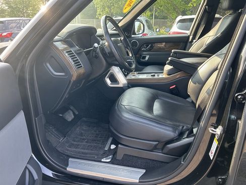 Used 2018 Land Rover Range Rover Supercharged image 11