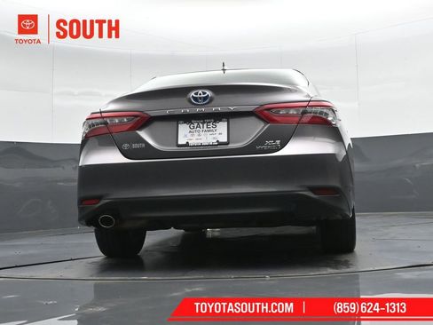 Used 2021 Toyota Camry XLE image 35