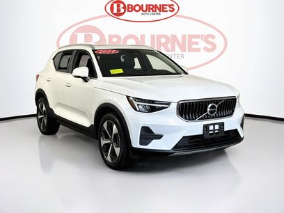 Used 2024 Volvo XC40 B5 Core w/ Climate Package