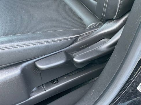 Used 2024 Buick Encore GX Sport Touring image 10