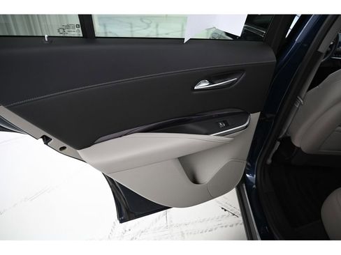 Used 2021 Cadillac XT4 Luxury w/ Cold Weather Package image 20