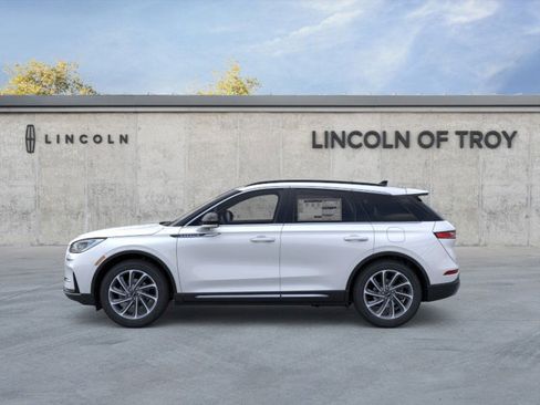 New 2026 Lincoln Corsair Premiere image 3