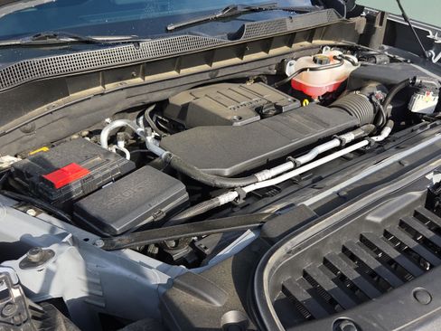 Used 2025 Chevrolet Silverado 1500 Custom w/ Turbomax Blackout Package image 22