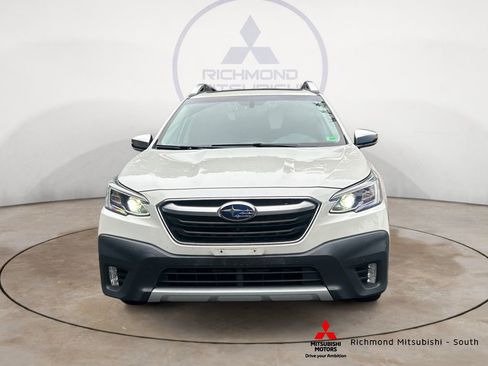 Used 2022 Subaru Outback Touring AWD/4WD image 8