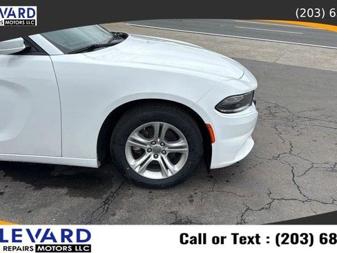 Used 2022 Dodge Charger SXT w/ Leather Interior Group RWD image 12