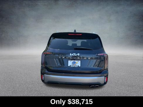 Used 2025 Kia Telluride SX FWD image 4