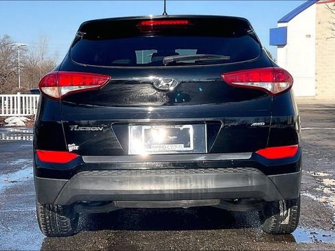 Used 2018 Hyundai Tucson SE image 4