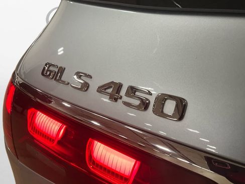 Used 2025 Mercedes-Benz GLS 450 4MATIC image 44