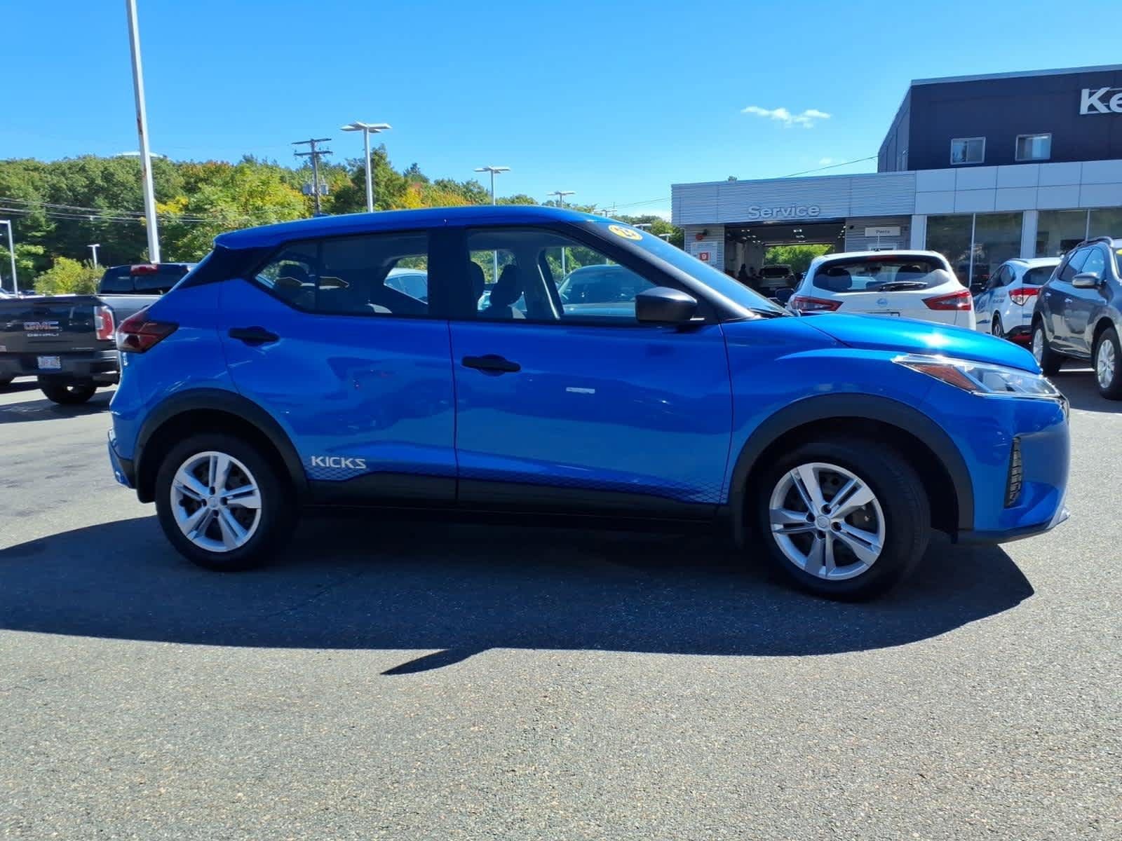 Used 2023 Nissan Kicks S FWD image 4