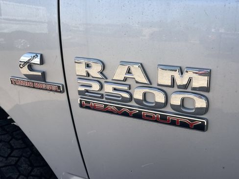 Used 2015 RAM 2500 SLT AWD/4WD image 9