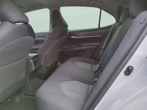 Used 2024 Toyota Camry LE image 9