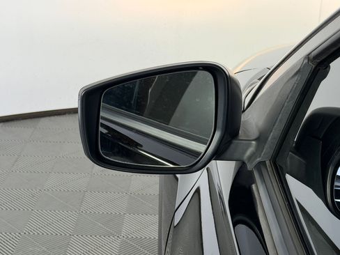 Used 2021 Nissan Kicks S FWD image 20