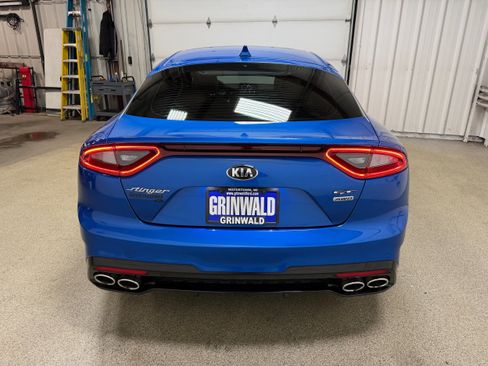 Used 2018 Kia Stinger GT2 AWD/4WD image 30