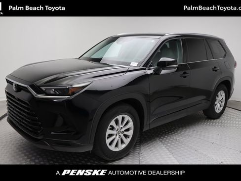 Used 2025 Toyota Grand Highlander FWD image 1