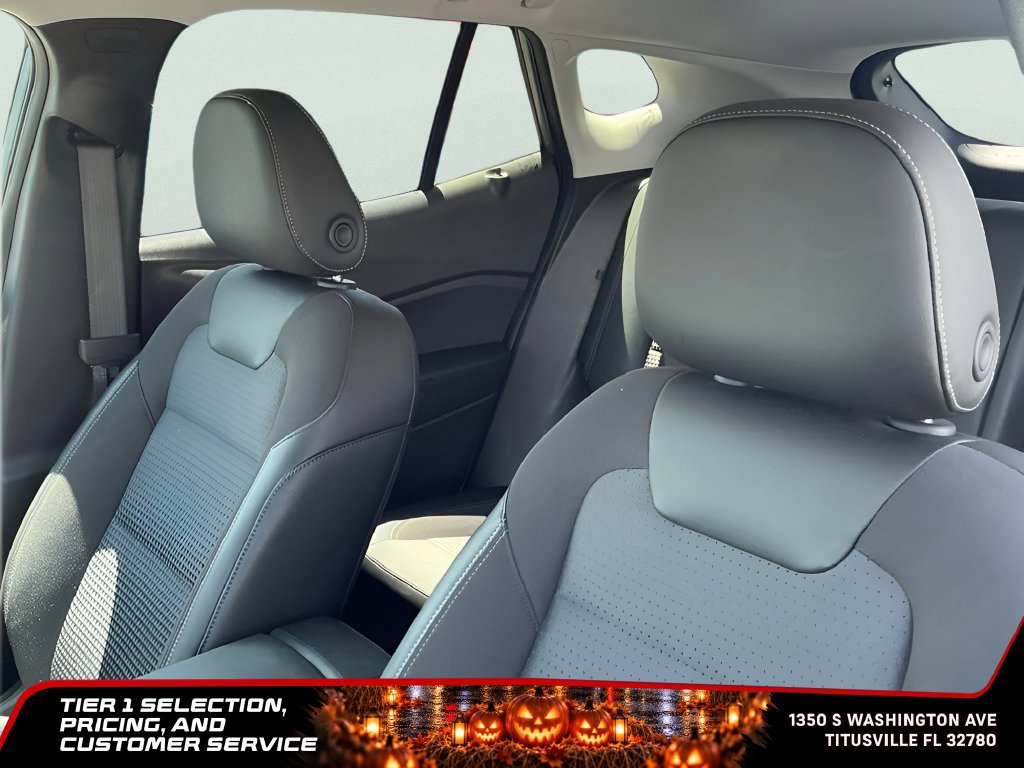 Used 2025 Chevrolet Trax LT w/ LT Convenience Package FWD image 21