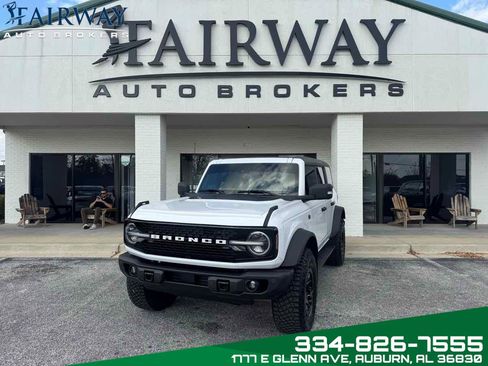 Used 2023 Ford Bronco Wildtrak image 1