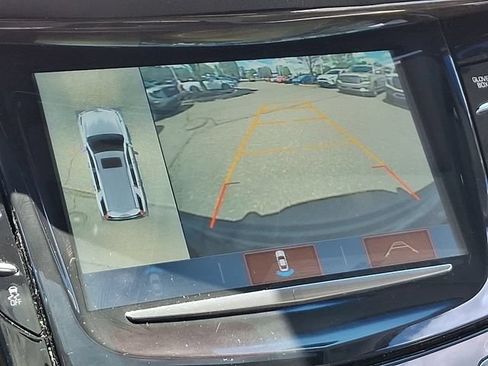 Used 2019 Cadillac Escalade ESV Luxury AWD/4WD image 19
