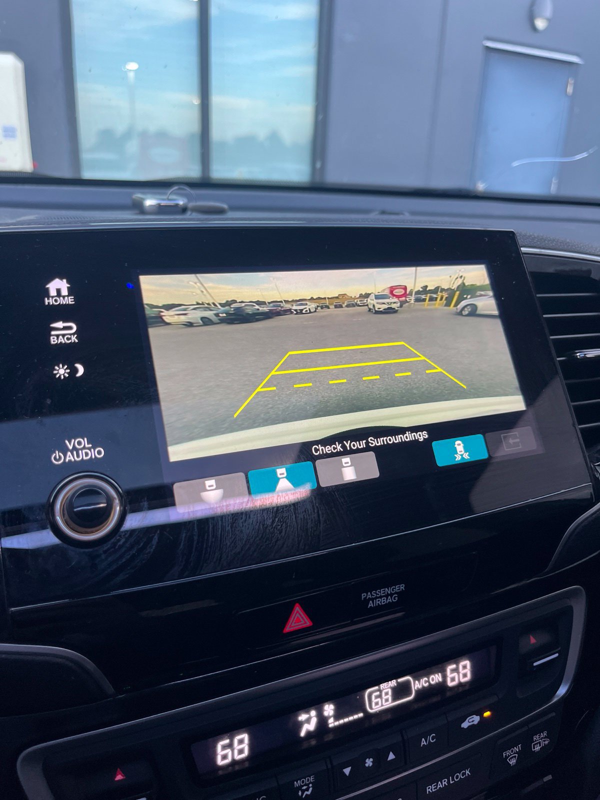 Used 2019 Honda Pilot Touring image 8