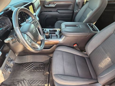 Used 2022 Chevrolet Silverado 1500 LT Trail Boss w/ Protection Package image 13