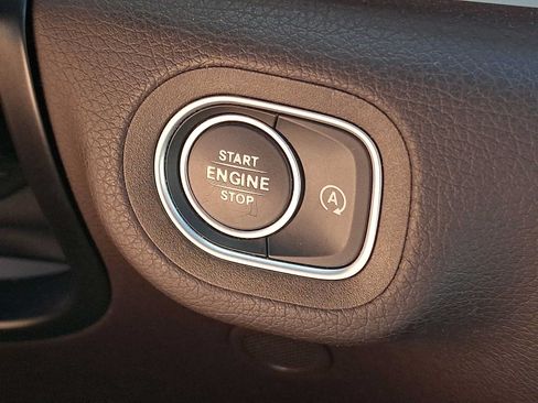 Used 2022 Mercedes-Benz GLS 450 4MATIC image 20