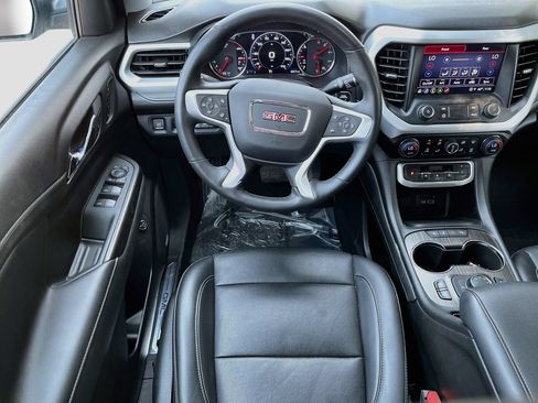 Used 2023 GMC Acadia SLT w/ Technology Package AWD/4WD image 24