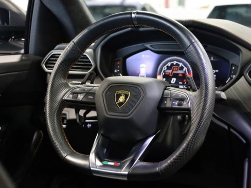 Used 2021 Lamborghini Urus image 26