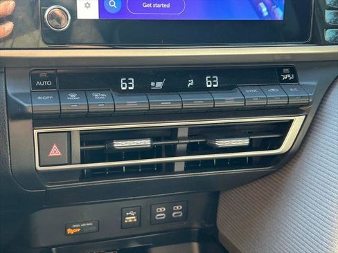 Certified 2025 Toyota Camry SE image 29