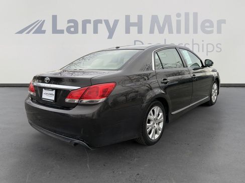 Used 2012 Toyota Avalon image 8