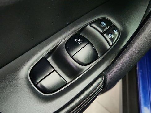 Used 2020 Nissan Rogue SV AWD/4WD image 21