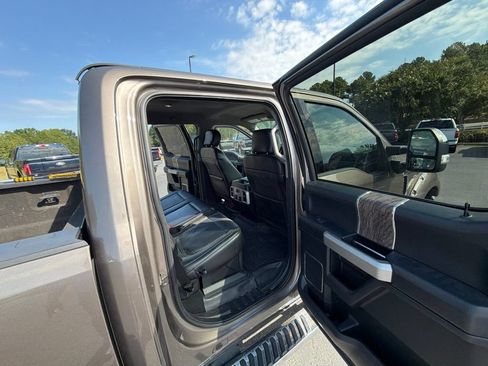 Used 2019 Ford F350 Lariat w/ Tow Technology Bundle AWD/4WD image 13