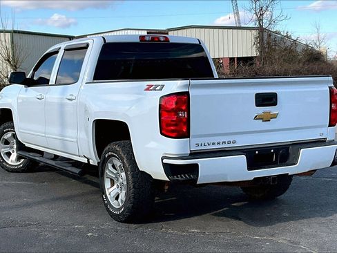 Used 2018 Chevrolet Silverado 1500 LT w/ Texas Edition image 10