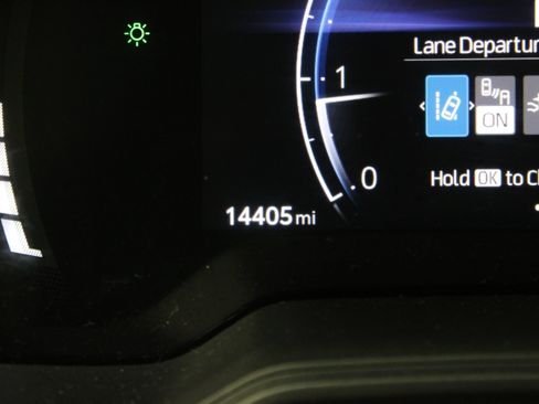 Used 2026 Toyota Corolla LE FWD image 35