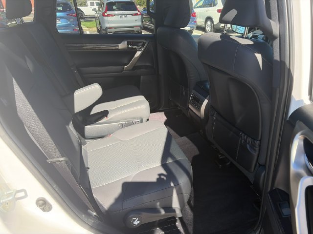 Used 2020 Lexus GX 460 Premium AWD/4WD image 30