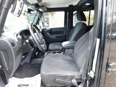 Used 2013 Jeep Wrangler Unlimited Sport AWD/4WD image 20