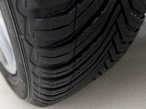 Used 2015 Toyota Camry XLE image 29