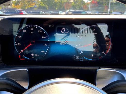 Certified 2022 Mercedes-Benz GLB 250 4MATIC image 22