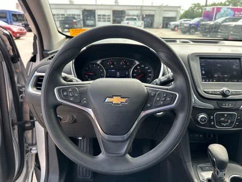 Used 2022 Chevrolet Equinox LT w/ LPO, Floor Liner Package AWD/4WD image 12