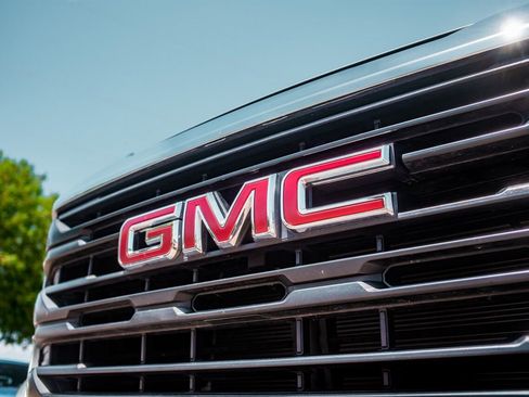 Used 2025 GMC Sierra 1500 Pro w/ Pro Value Package RWD image 12