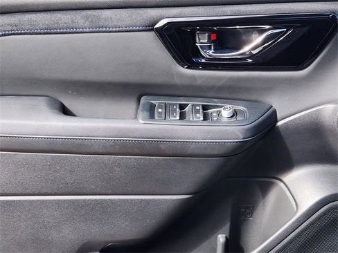 Used 2025 Subaru Forester Limited image 25