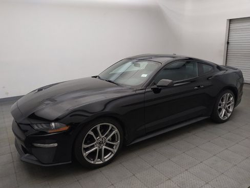 Used 2019 Ford Mustang Coupe w/ Black Accent Package RWD image 2