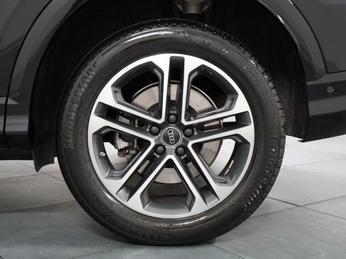 Used 2025 Audi Q5 Premium w/ Convenience Package AWD/4WD image 37