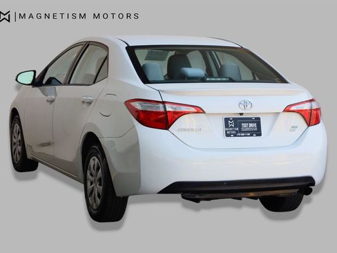 Used 2014 Toyota Corolla LE FWD image 8
