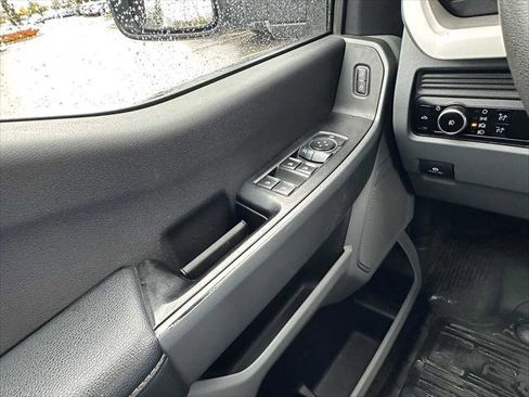 Used 2023 Ford F350 XLT image 34