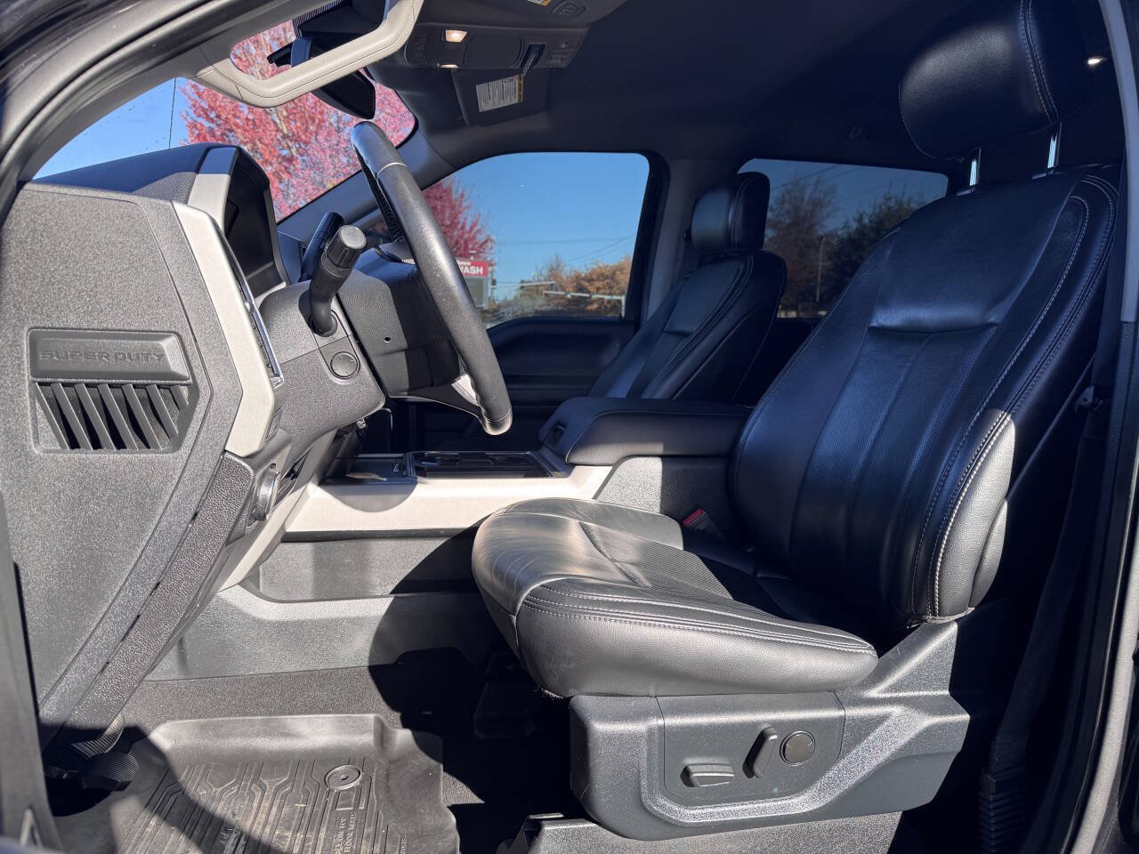 Used 2020 Ford F350 Lariat w/ Lariat Ultimate Package AWD/4WD image 5